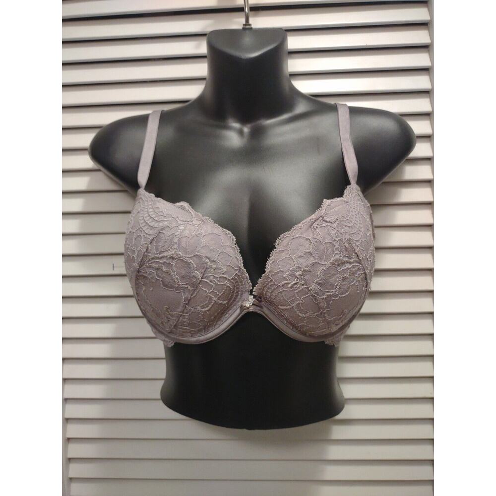 Victoria's Secret Light Purple Padded PLUNGE Underwire bra Women's Size 36C